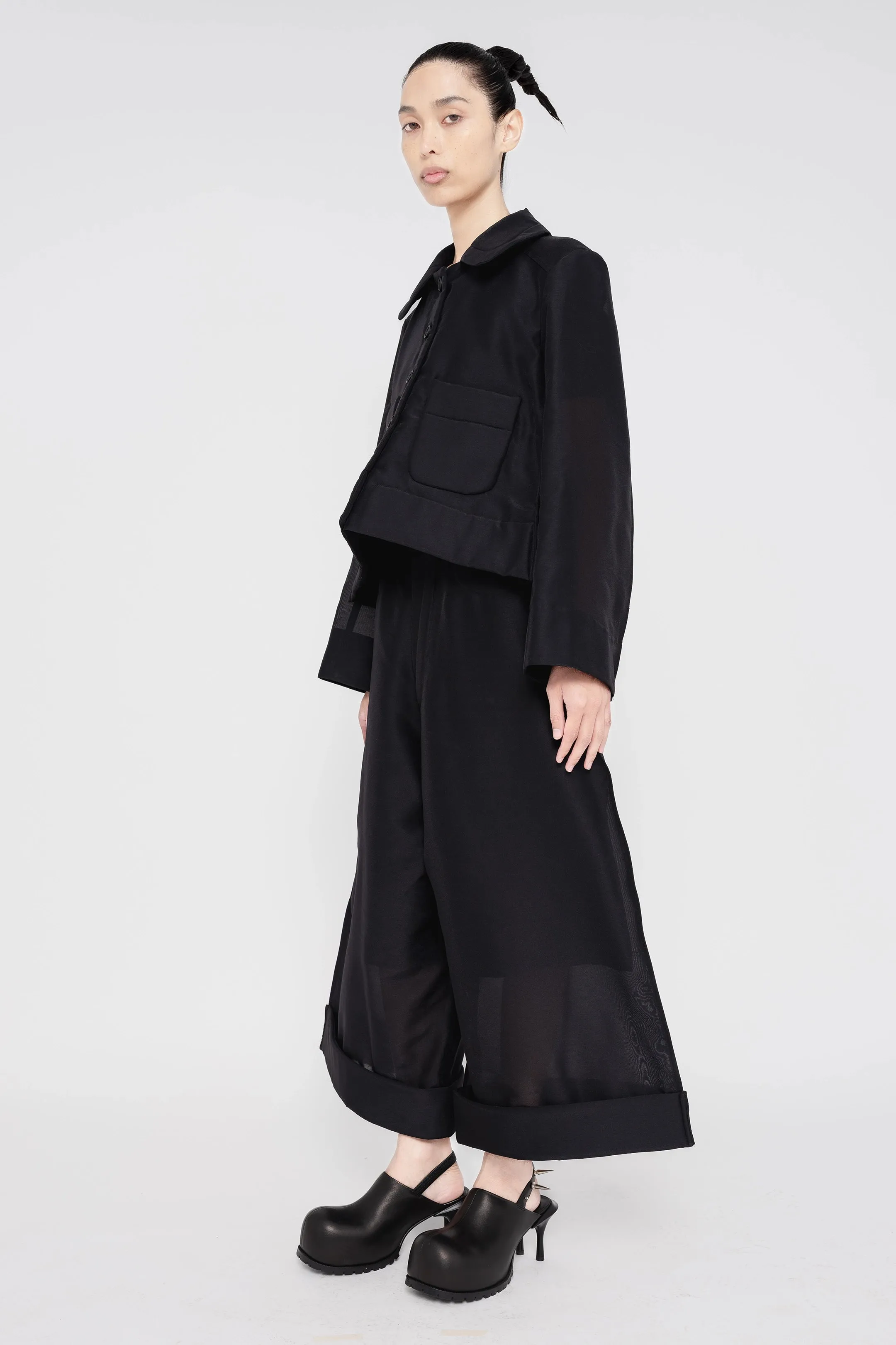 BLACK FOAMY A-LINE PANTS